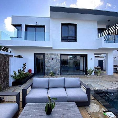 Magnifique Villa Avec Piscine Grand Baie Bagian luar foto