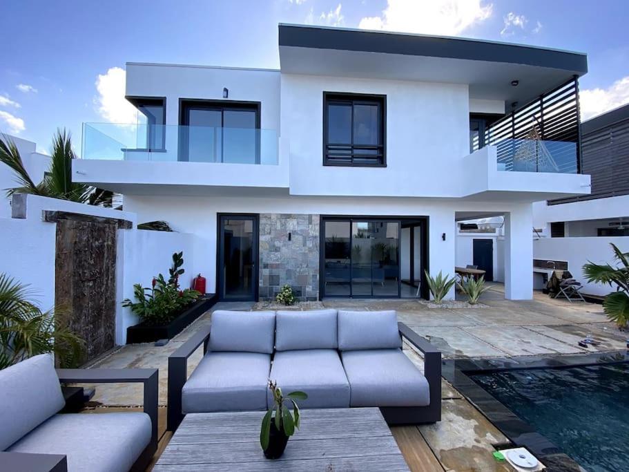 Magnifique Villa Avec Piscine Grand Baie Bagian luar foto