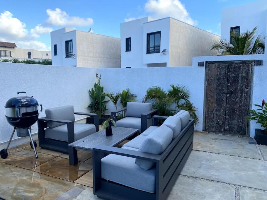 Magnifique Villa Avec Piscine Grand Baie Bagian luar foto